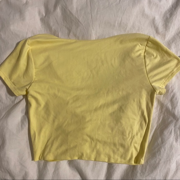 cropped yellow tee - Picture 2 of 2